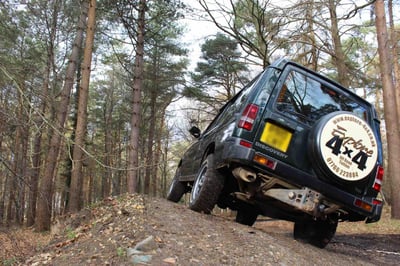 4x4 off-roading driving