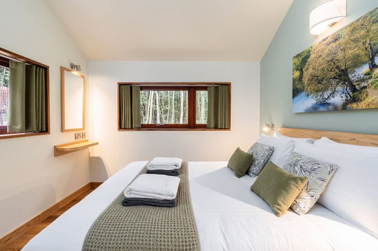 Golden Oak master bedroom at Glentress Forest