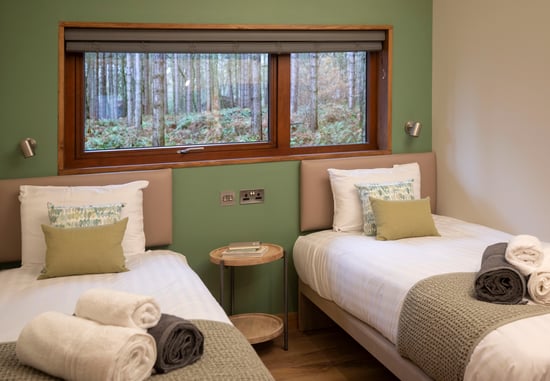 Twin bedroom in Golden Oak at Delamere Forest
