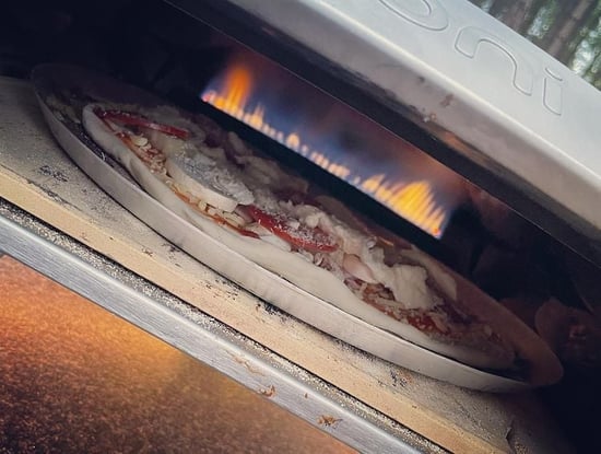 Pizza oven guest photo by @matthewjhsn