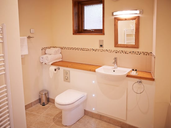 Golden Oak bathroom at Blackwood Forest