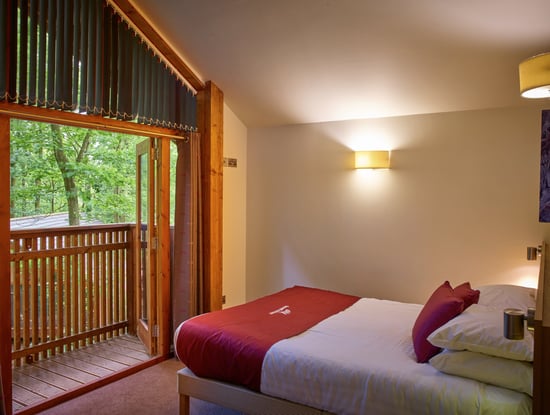 Sherwood Forest one-bed master bedroom