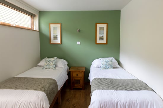 Golden Oak Treehouse twin bedroom