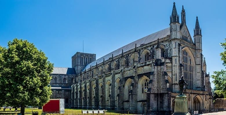 Exterior view of Winchester Cathedral
